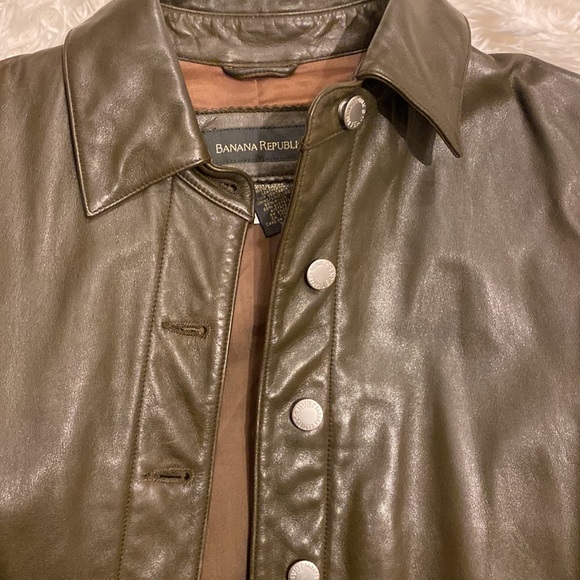 Banana republic women’s olive green, 100% genuine leather jacket, XS,fully lined - Picture 3 of 5